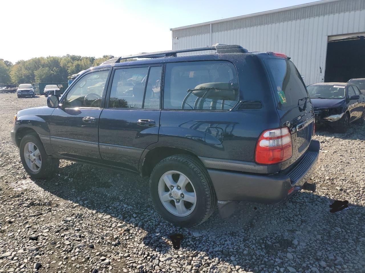 Lot #3268313020 2003 TOYOTA LAND CRUIS