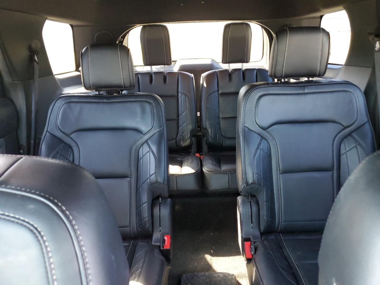 FORD EXPLORER PLATINUM