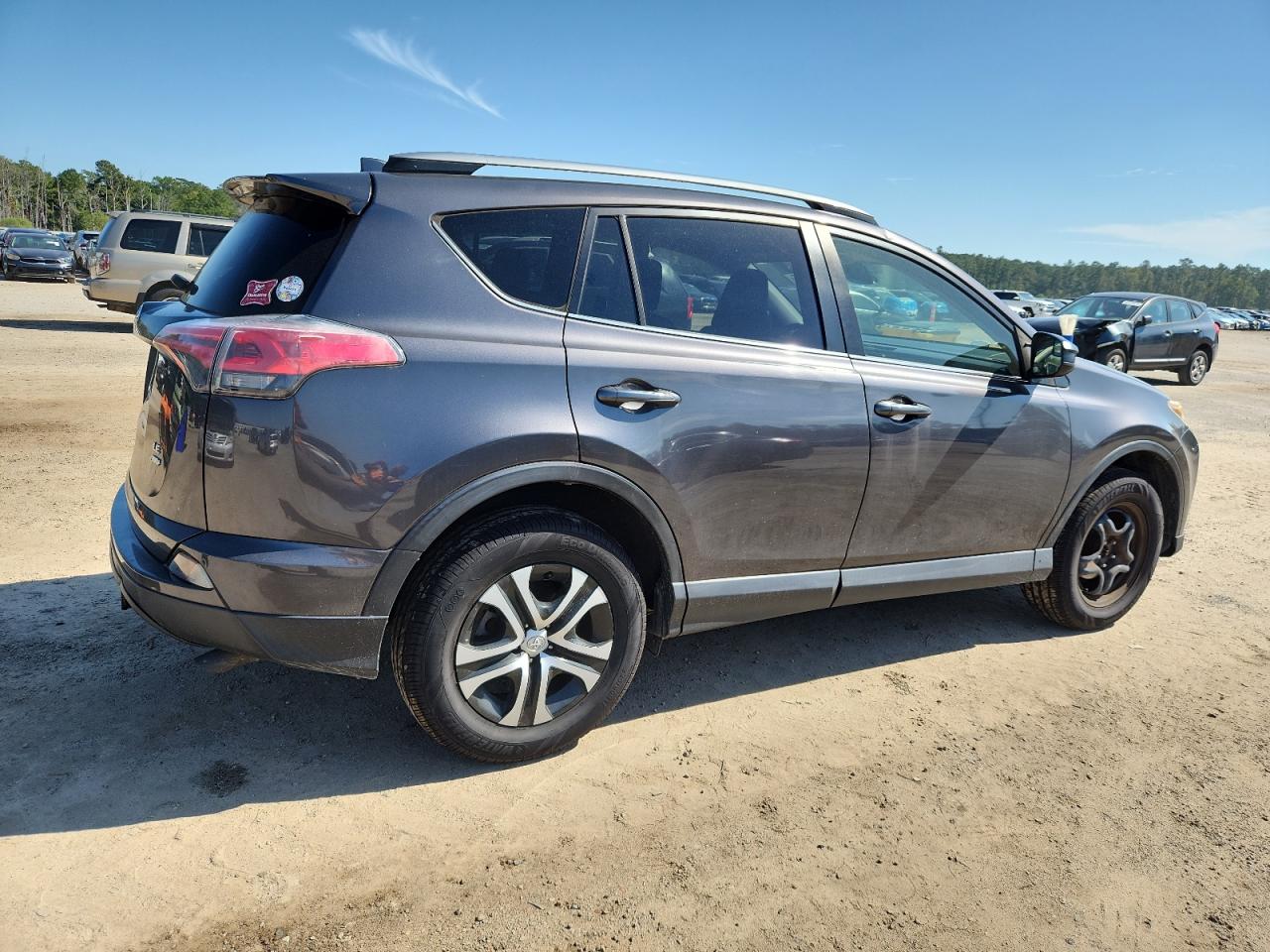 TOYOTA RAV4 LE