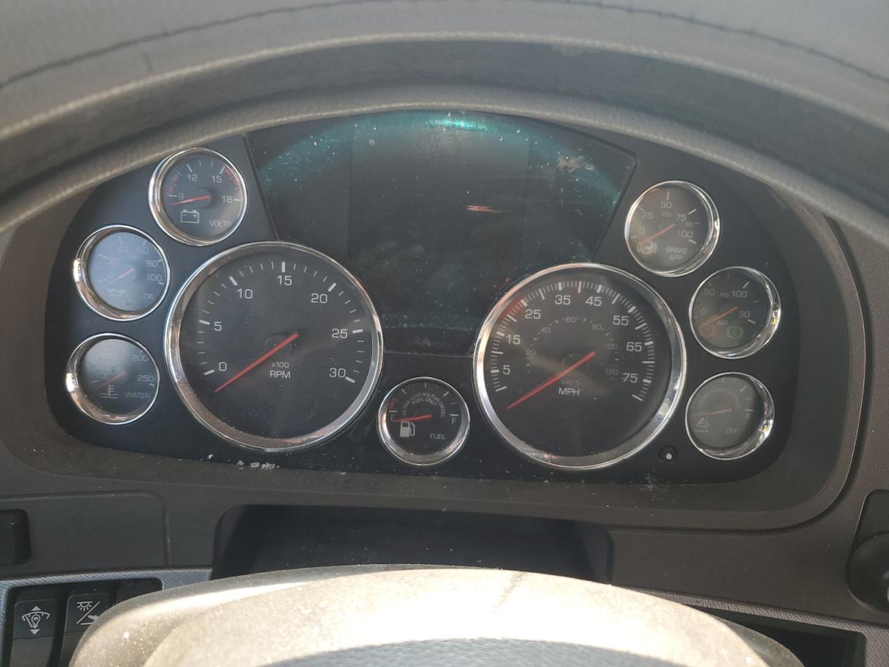 Lot #3298062138 2017 KENWORTH T680