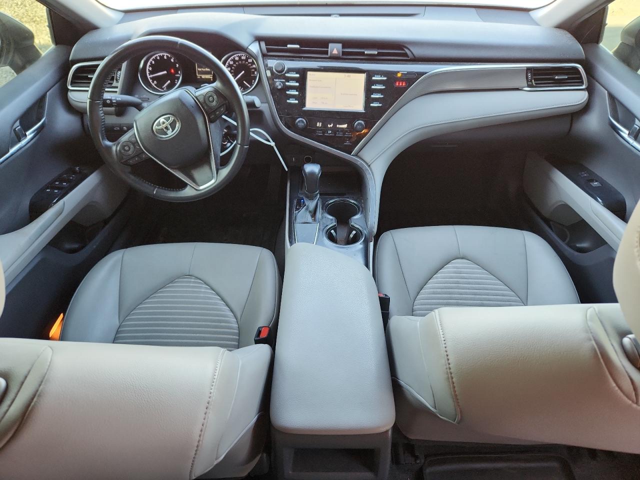 TOYOTA CAMRY L