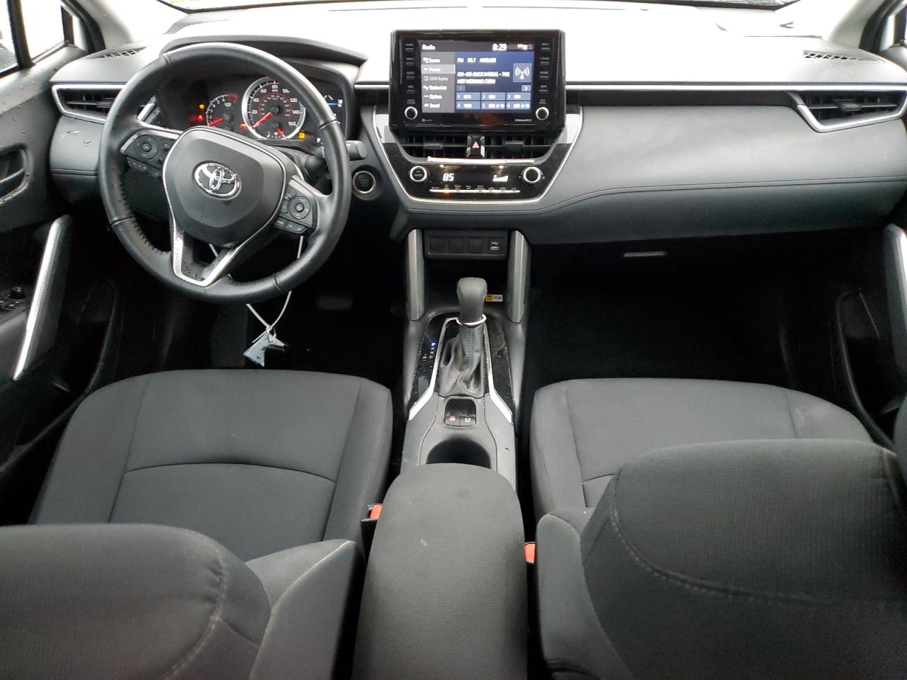 TOYOTA COROLLA CROSS LE