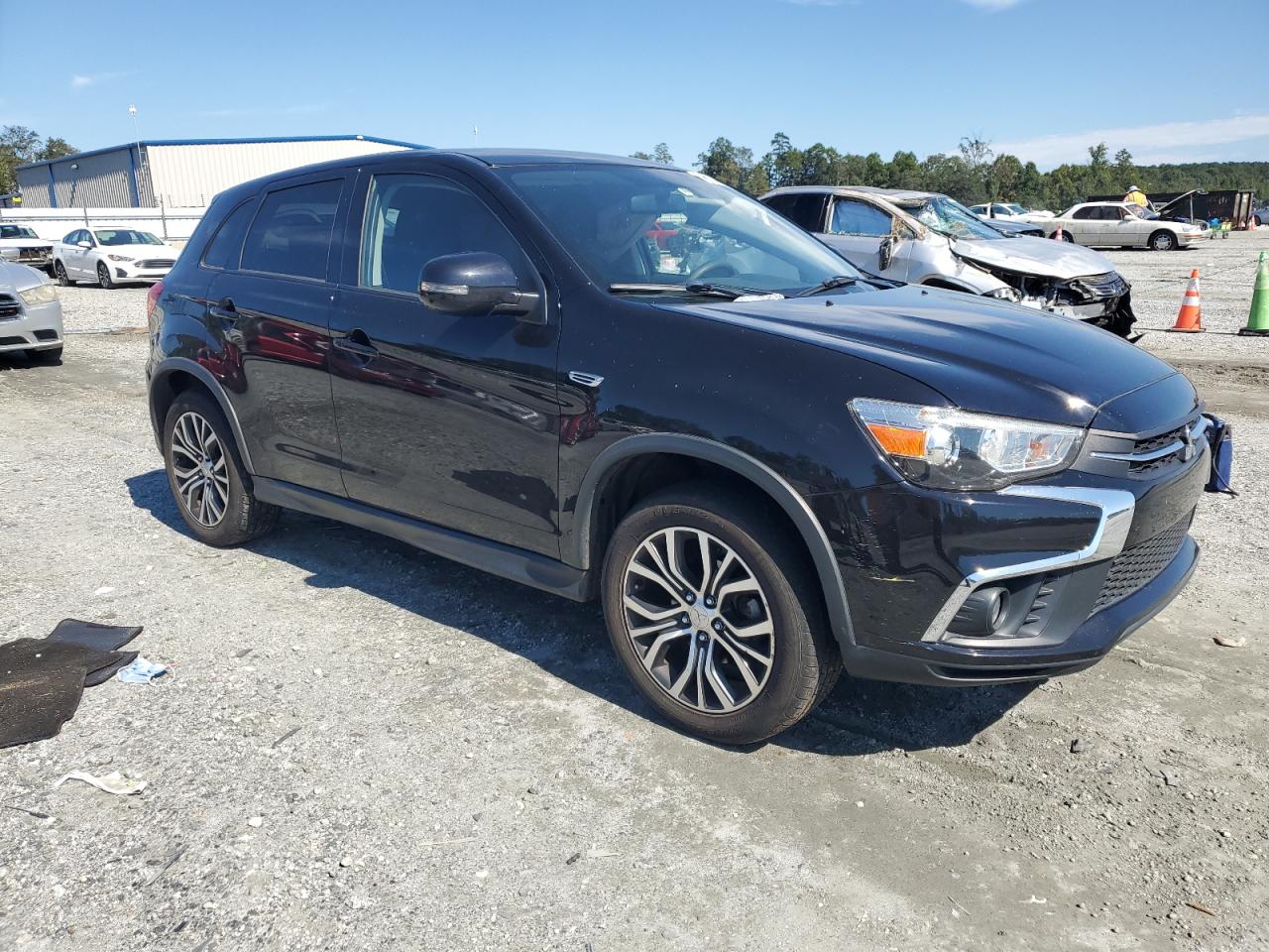 MITSUBISHI OUTLANDER ES