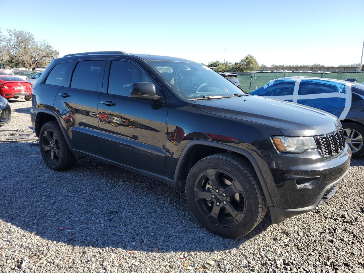 JEEP GRAND CHEROKEE LAREDO