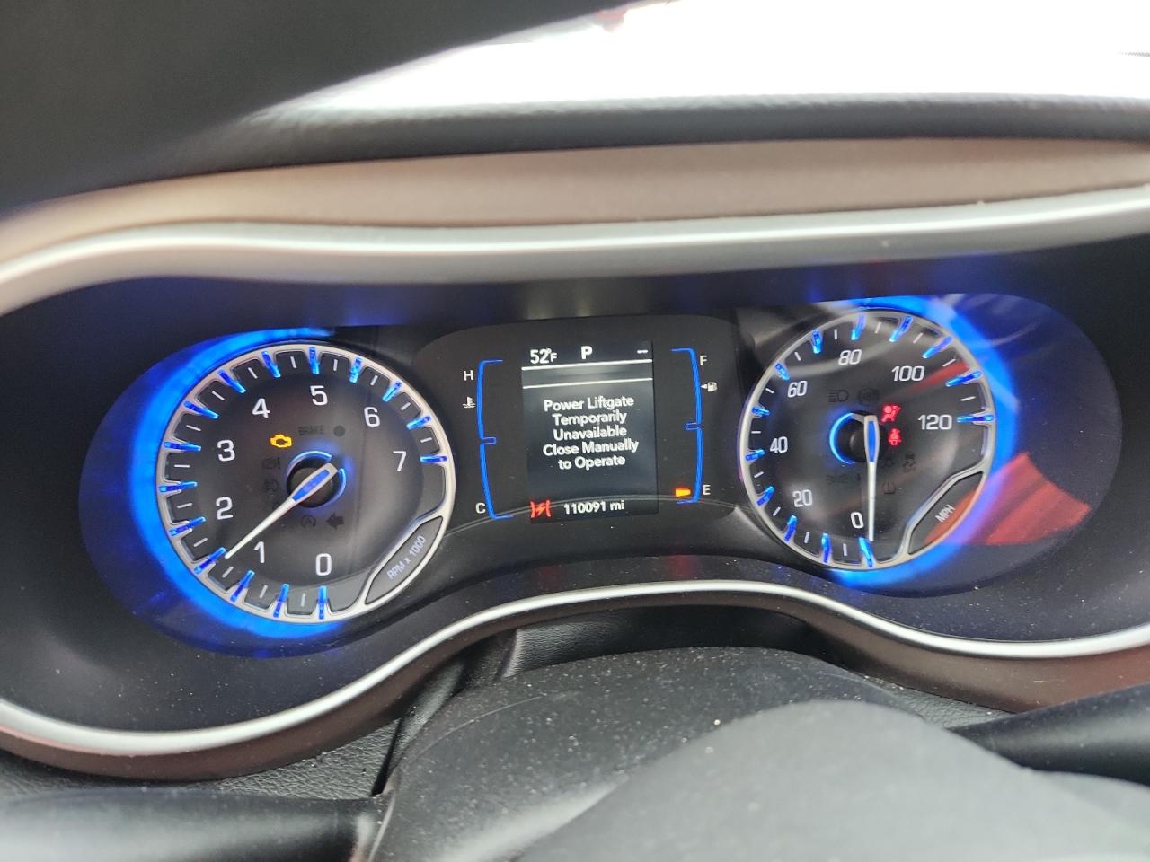 CHRYSLER PACIFICA TOURING PLUS