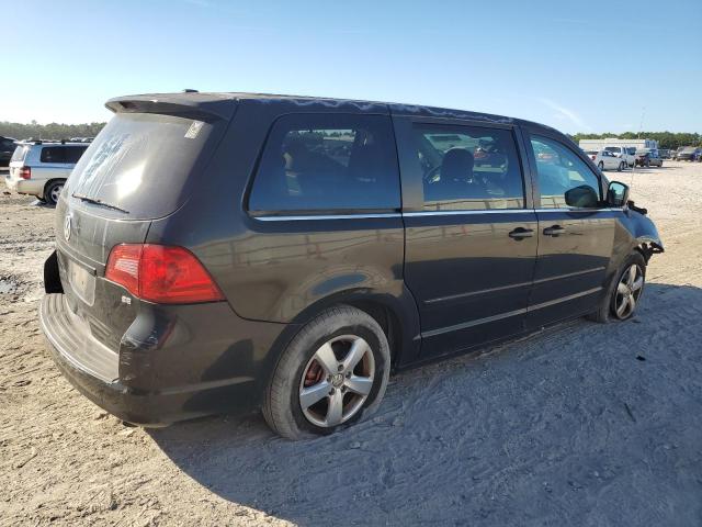2010 VOLKSWAGEN ROUTAN SE - 2V4RW3D17AR231176