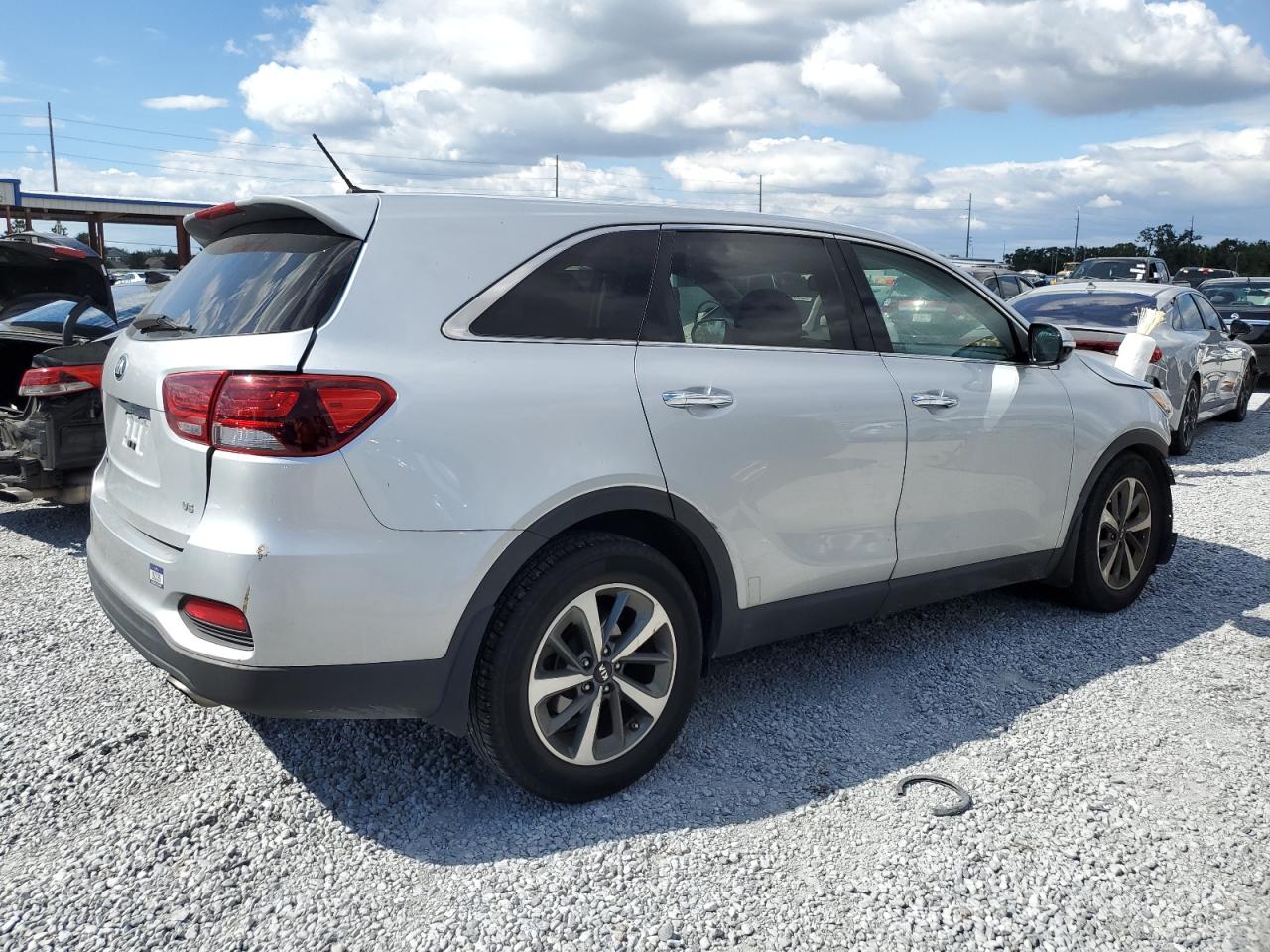 KIA SORENTO S