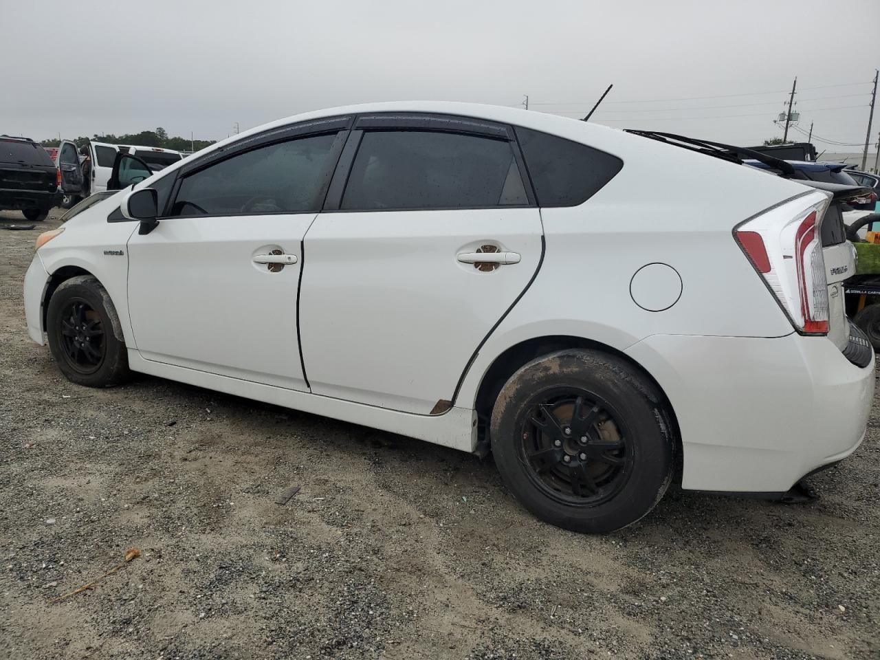 TOYOTA PRIUS