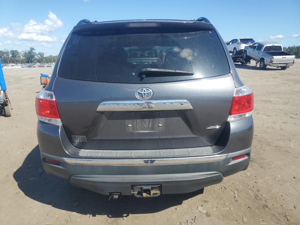 TOYOTA HIGHLANDER BASE