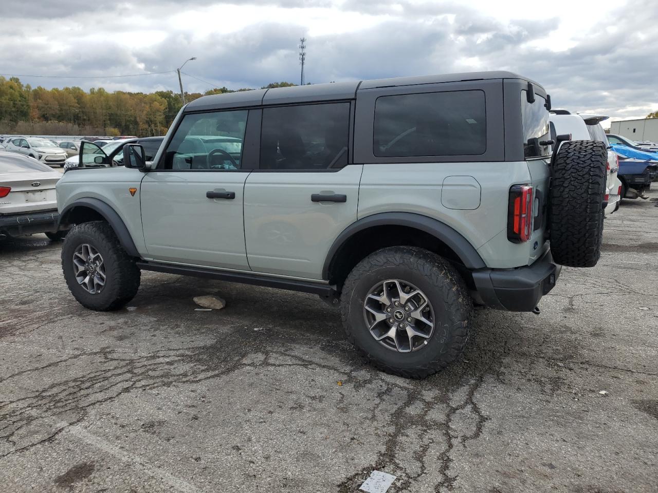 FORD BRONCO BADLANDS