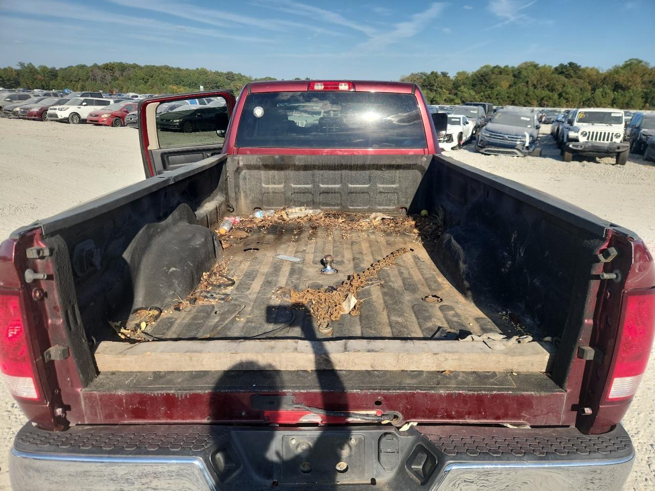 Lot #3309431990 2018 RAM 3500 ST