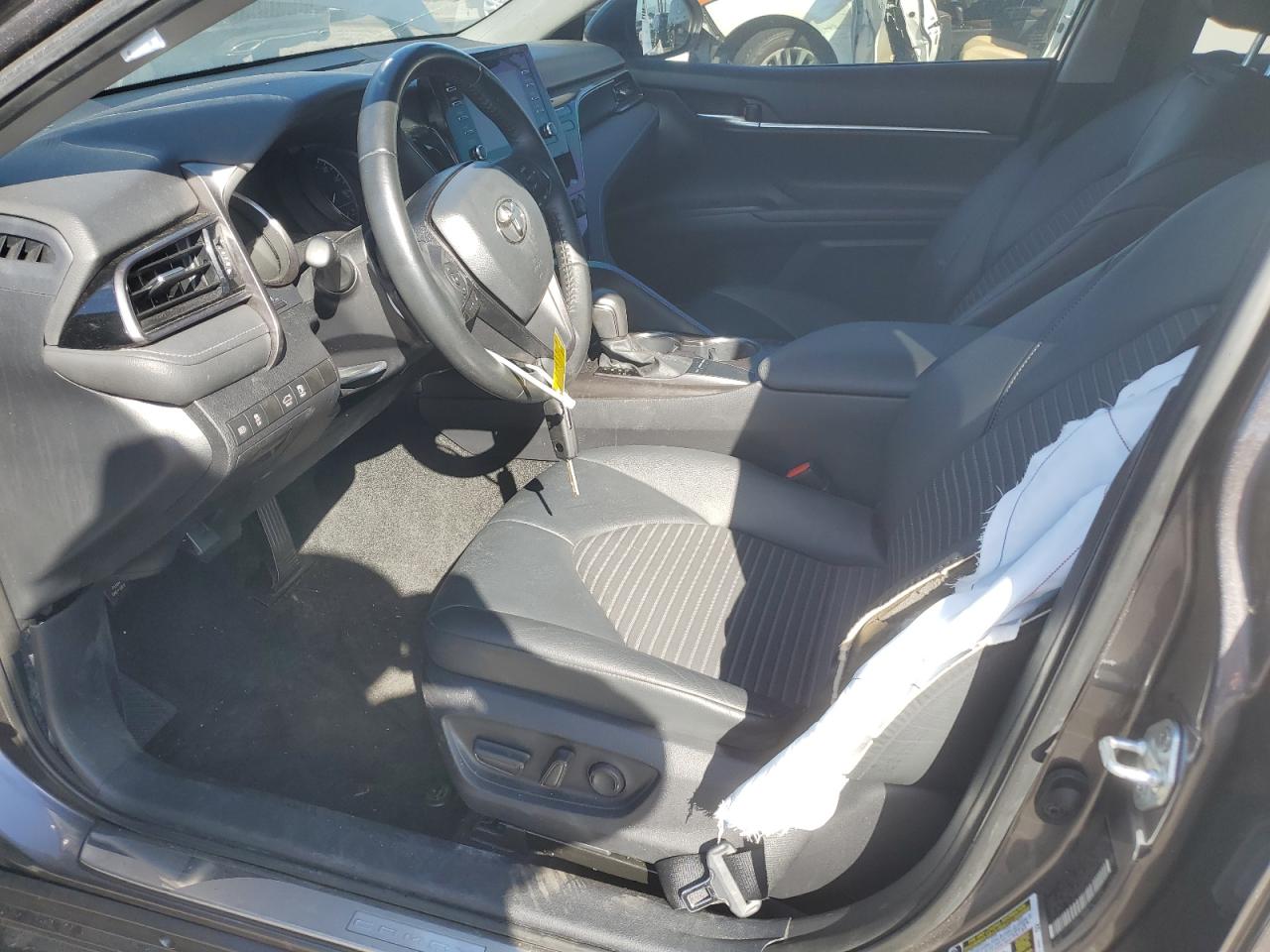 TOYOTA CAMRY SE NIGHT SHADE