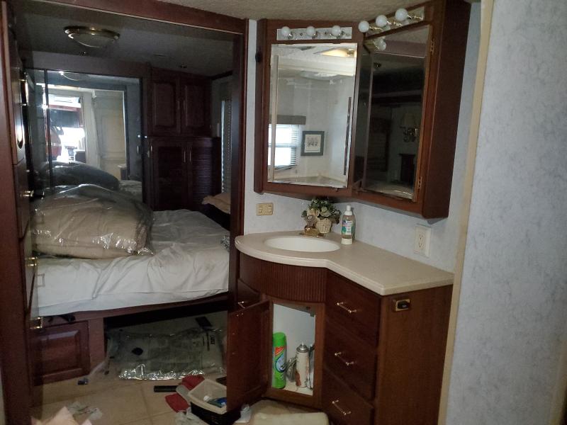 2003 WNBG MOTORHOME #3277084166