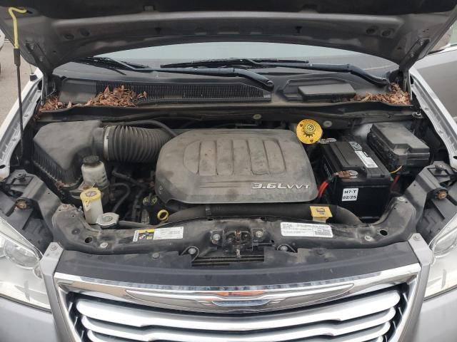 2016 CHRYSLER TOWN & COU - 2C4RC1CG3GR261121