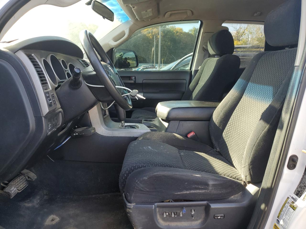 TOYOTA TUNDRA DOUBLE CAB SR5