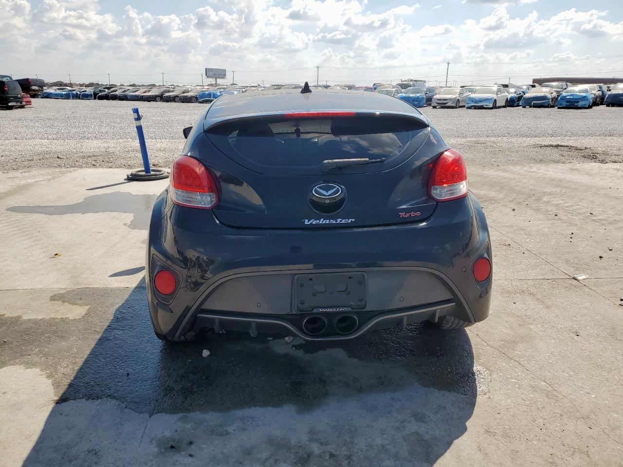 HYUNDAI VELOSTER TURBO
