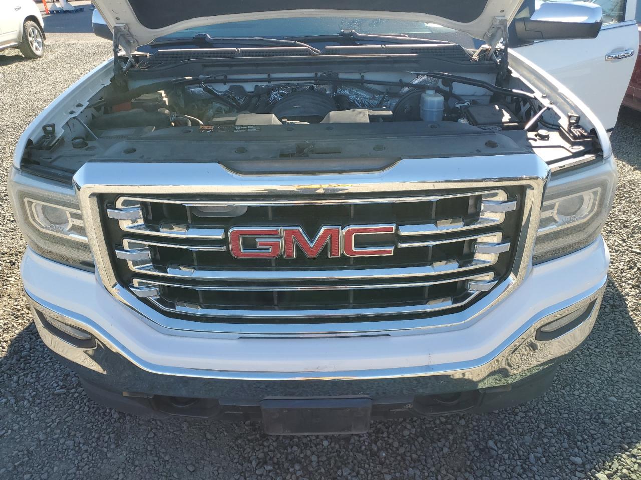 GMC SIERRA 1500 K1500 SLT