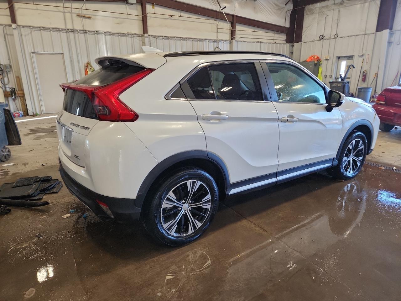 MITSUBISHI ECLIPSE SE