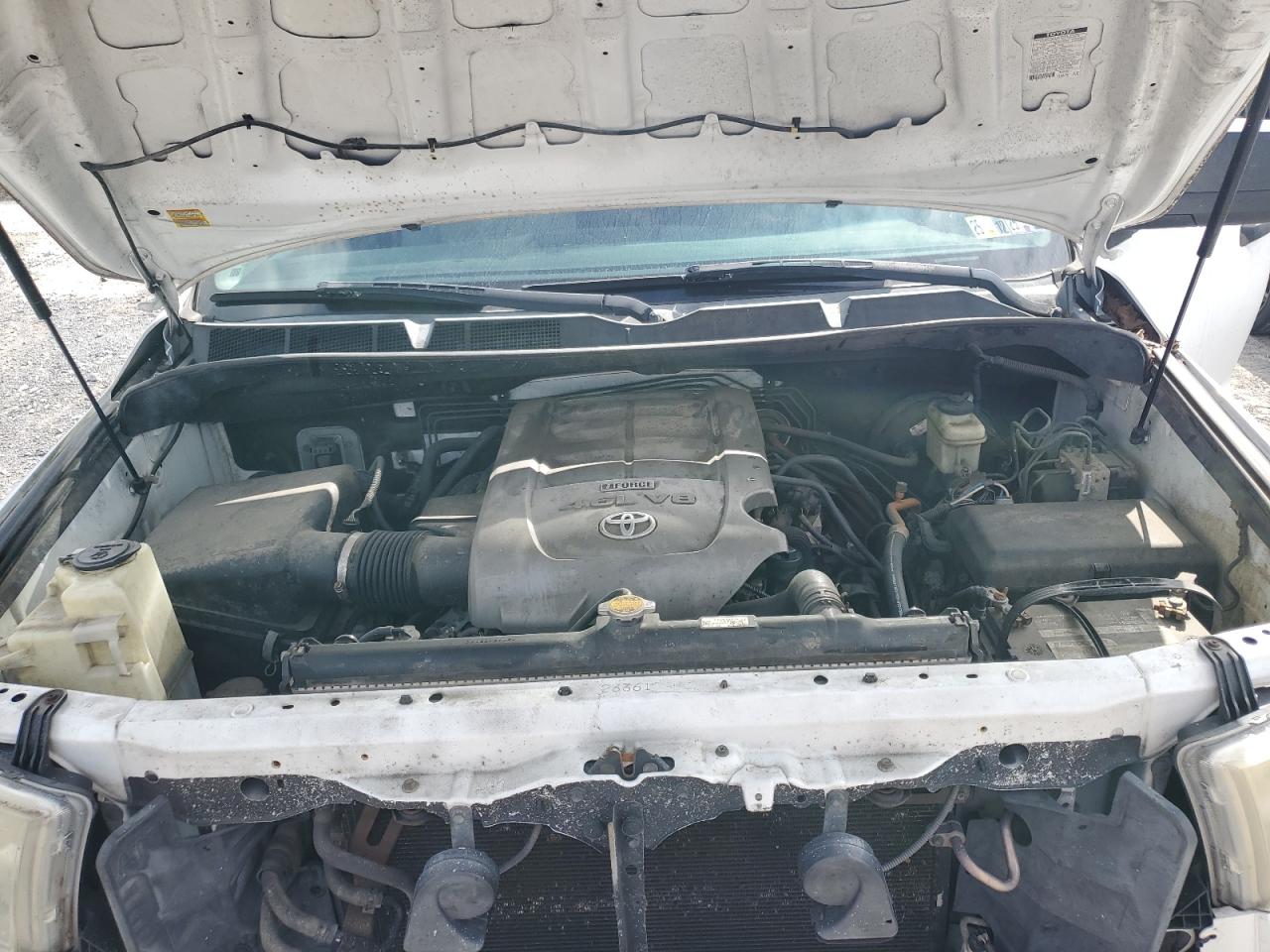 TOYOTA TUNDRA CREWMAX SR5