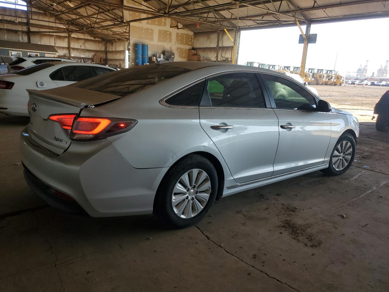 HYUNDAI SONATA HYBRID