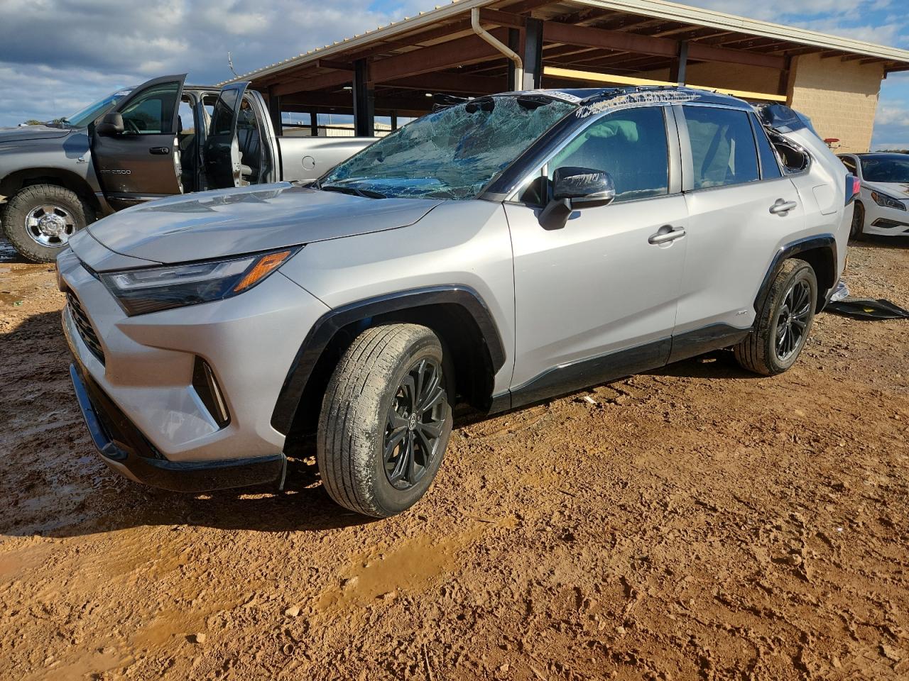 TOYOTA RAV4 XSE