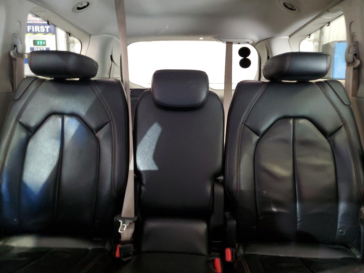 CHRYSLER PACIFICA TOURING L