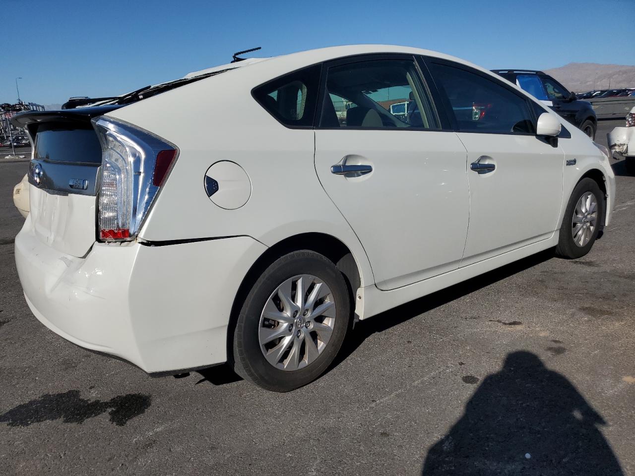 TOYOTA PRIUS PLUG-IN