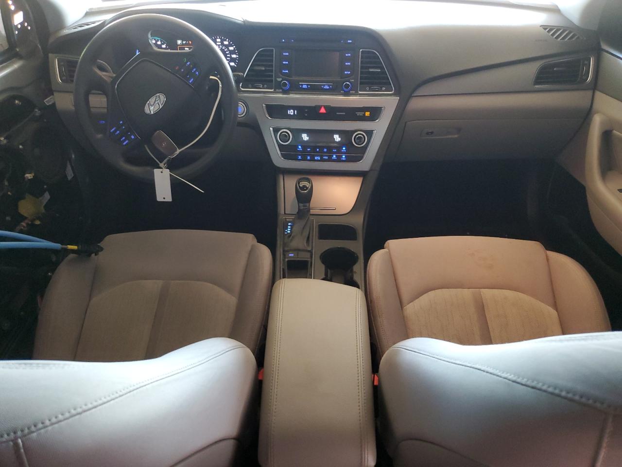 HYUNDAI SONATA HYBRID