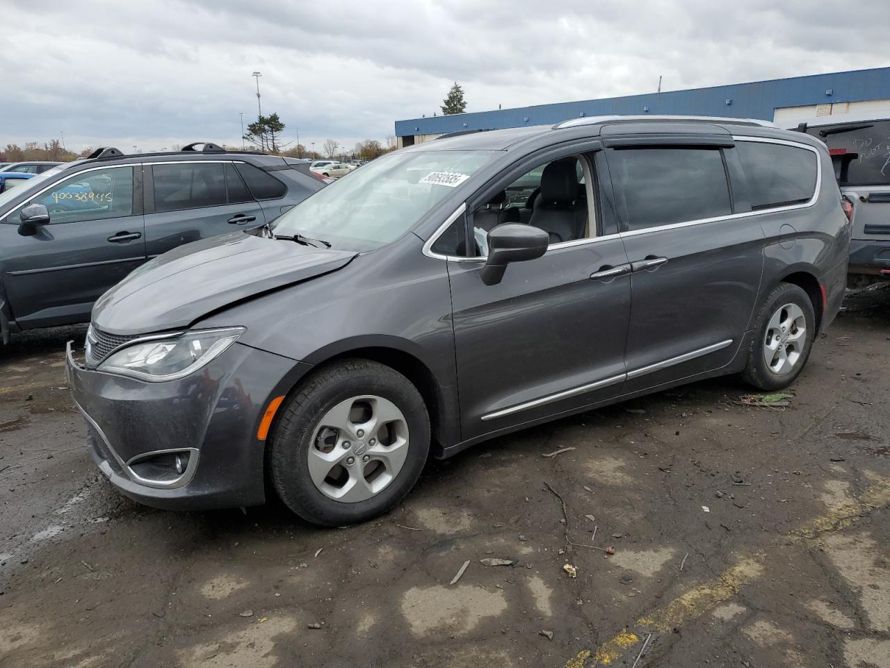 CHRYSLER PACIFICA TOURING L