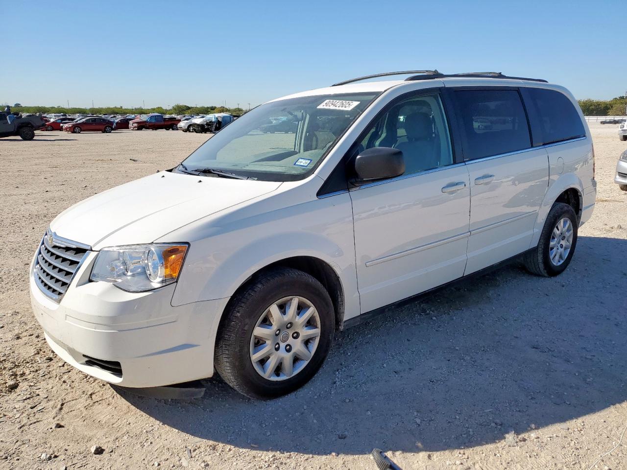 CHRYSLER TOWN & COUNTRY LX