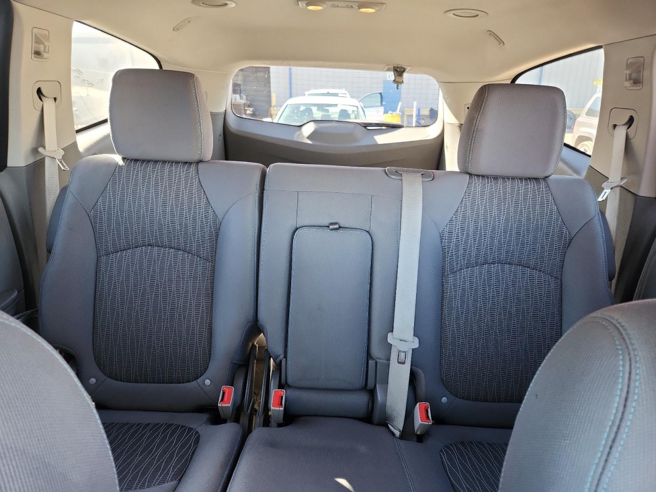 CHEVROLET TRAVERSE LS