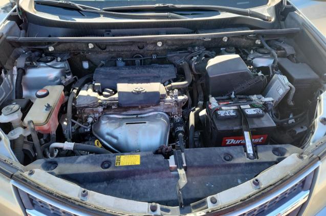 2015 TOYOTA RAV4 XLE - JTMWFREV4FD048829