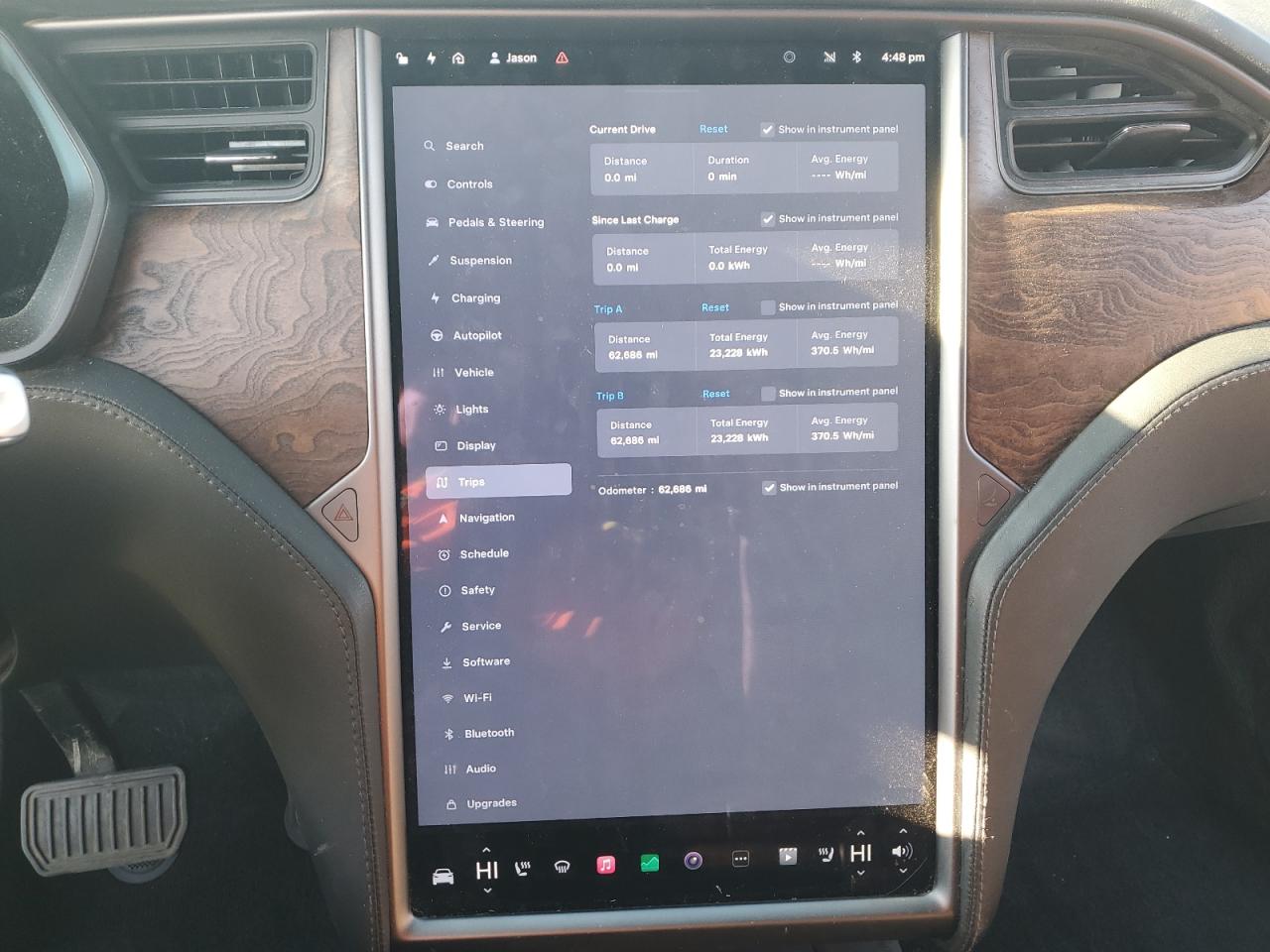 TESLA MODEL X