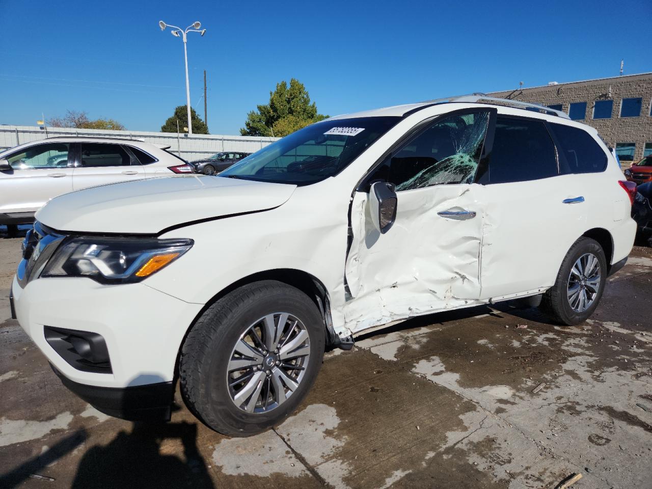 NISSAN PATHFINDER SL