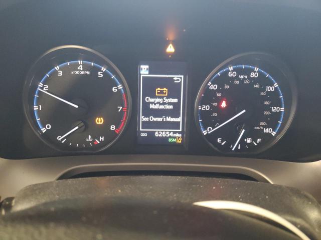 2018 TOYOTA RAV4 ADVEN JTMRFREV5JJ209664