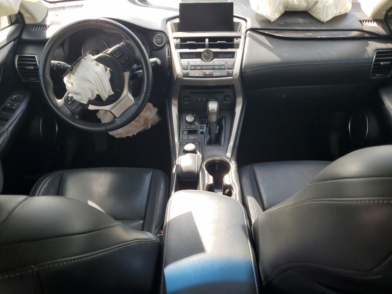 LEXUS NX 200T BASE