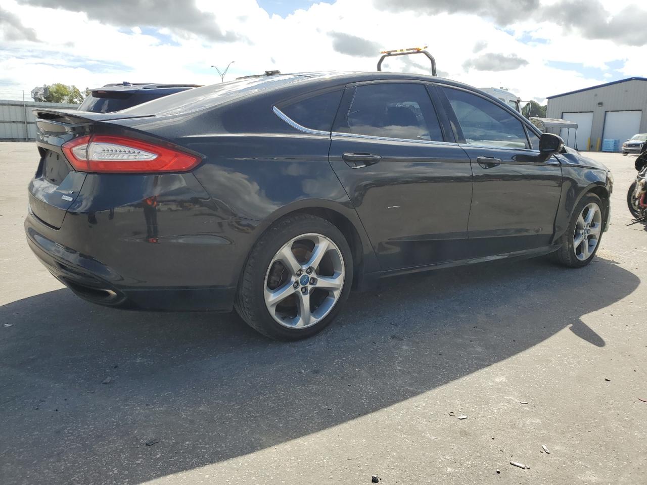 FORD FUSION SE