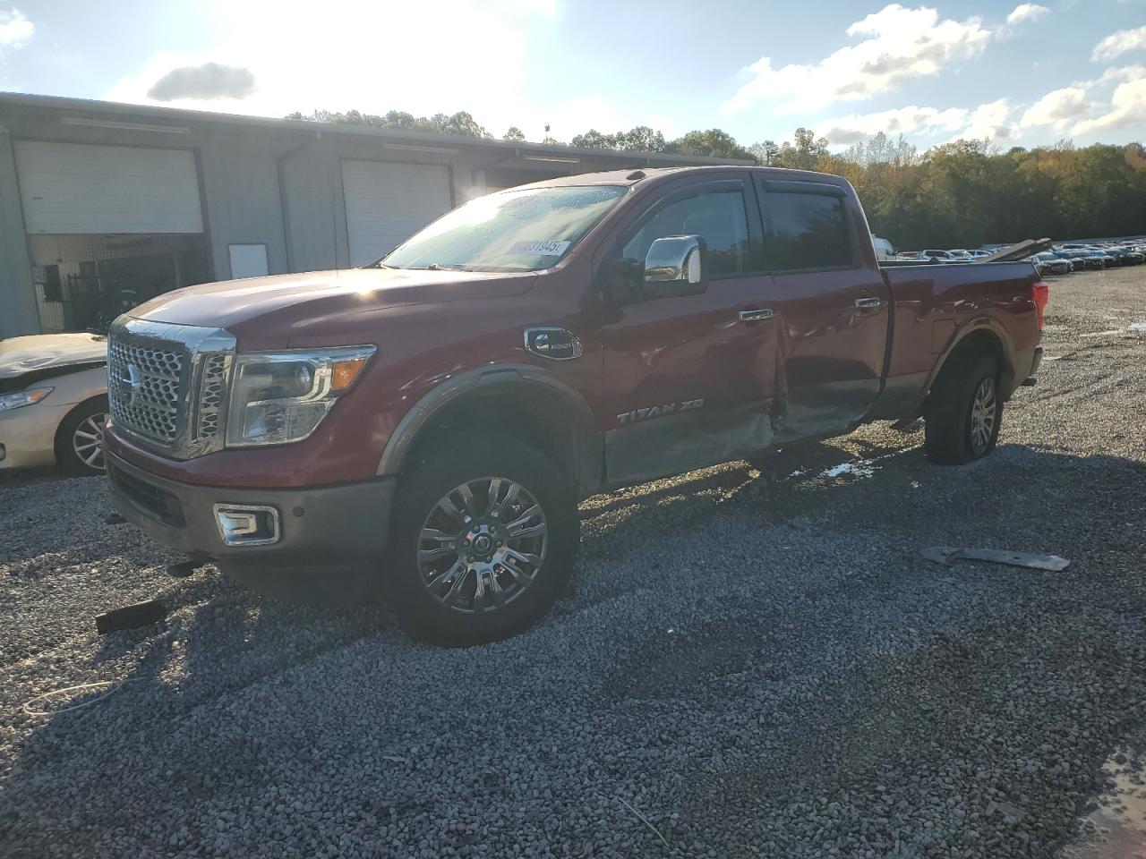 NISSAN TITAN SL
