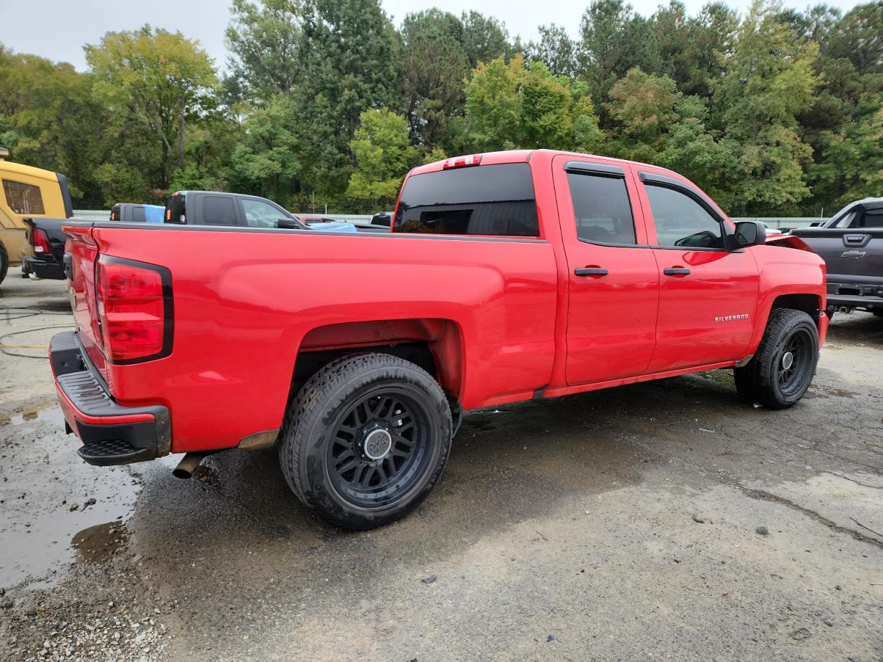 CHEVROLET SILVERADO C1500 CUSTOM