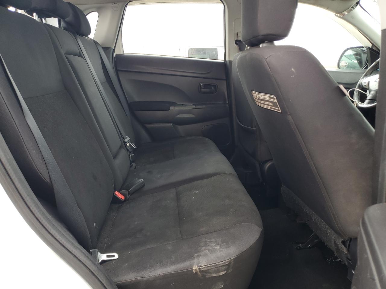 MITSUBISHI OUTLANDER ES