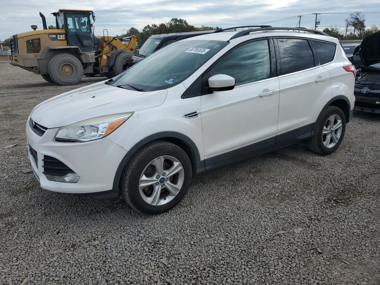 FORD ESCAPE SE