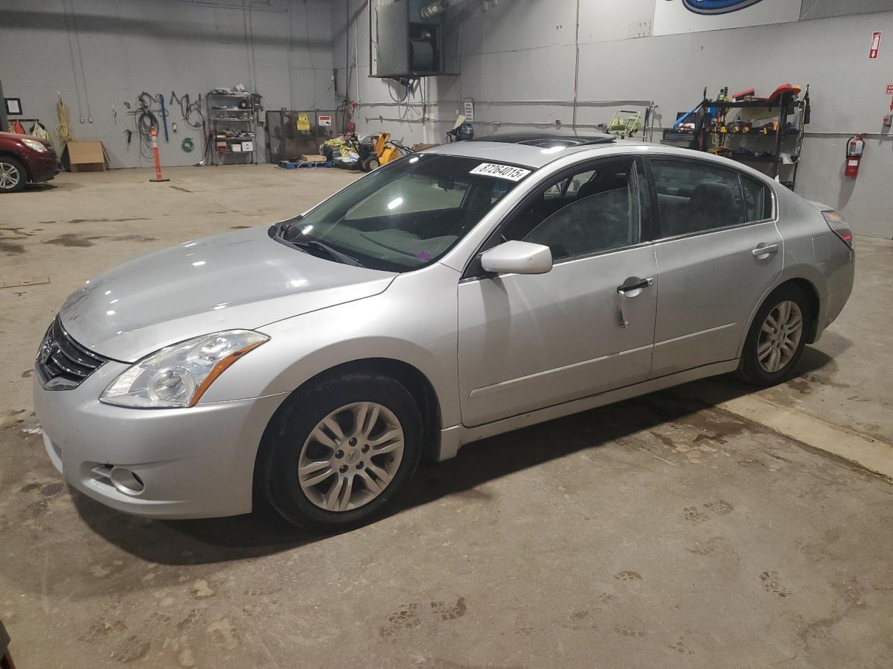 NISSAN ALTIMA BASE
