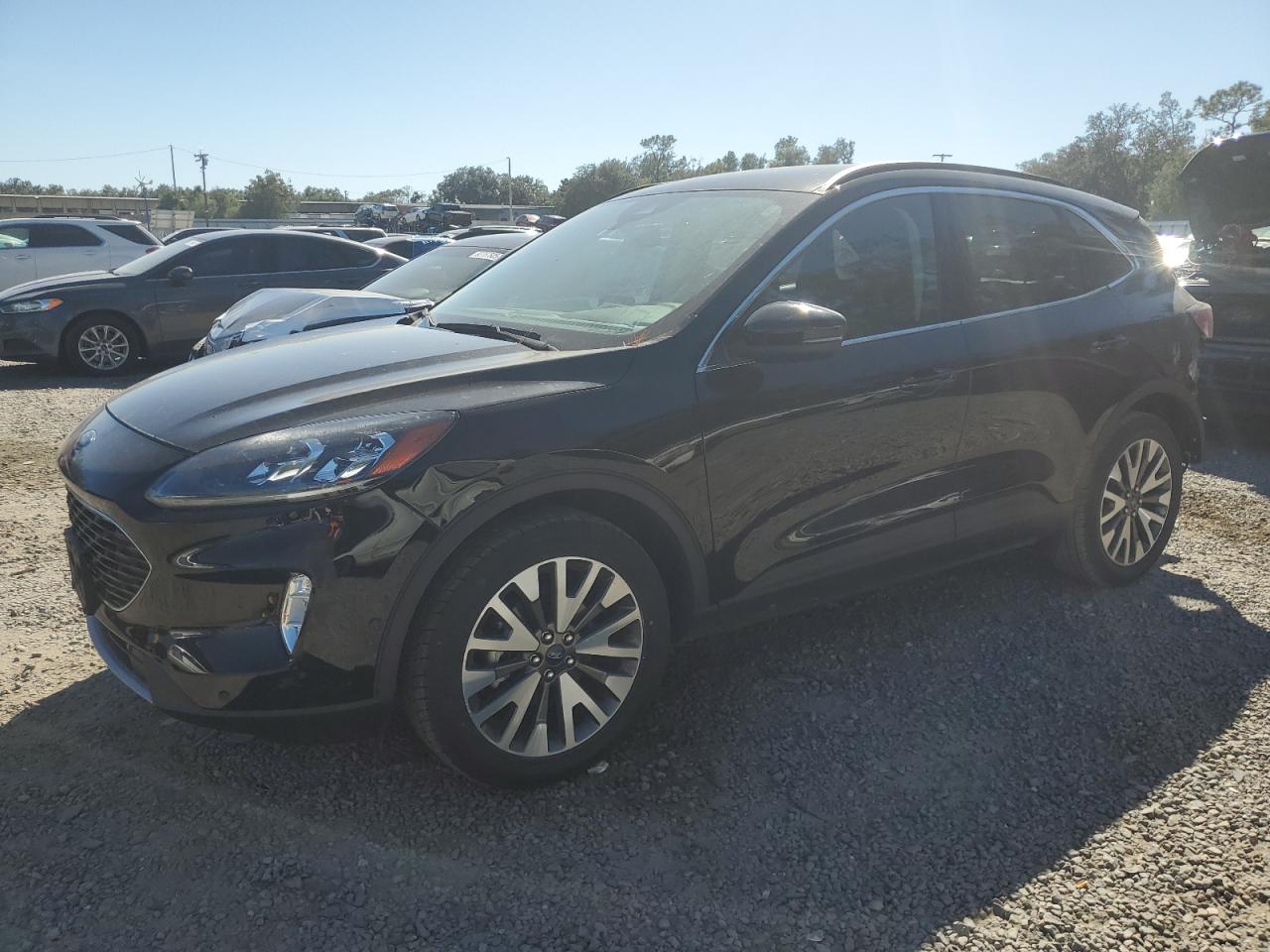 FORD ESCAPE TITANIUM