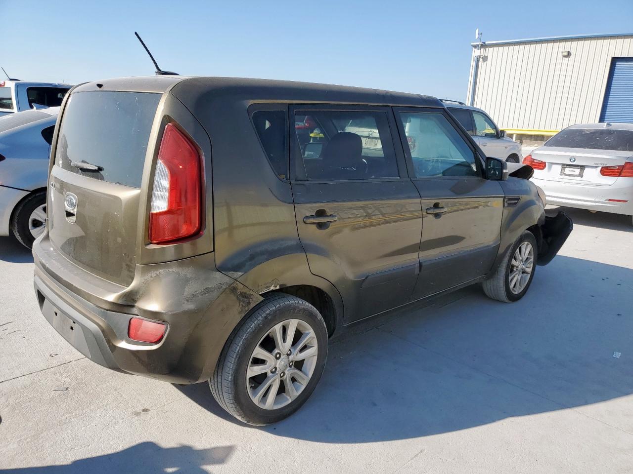 KIA SOUL +