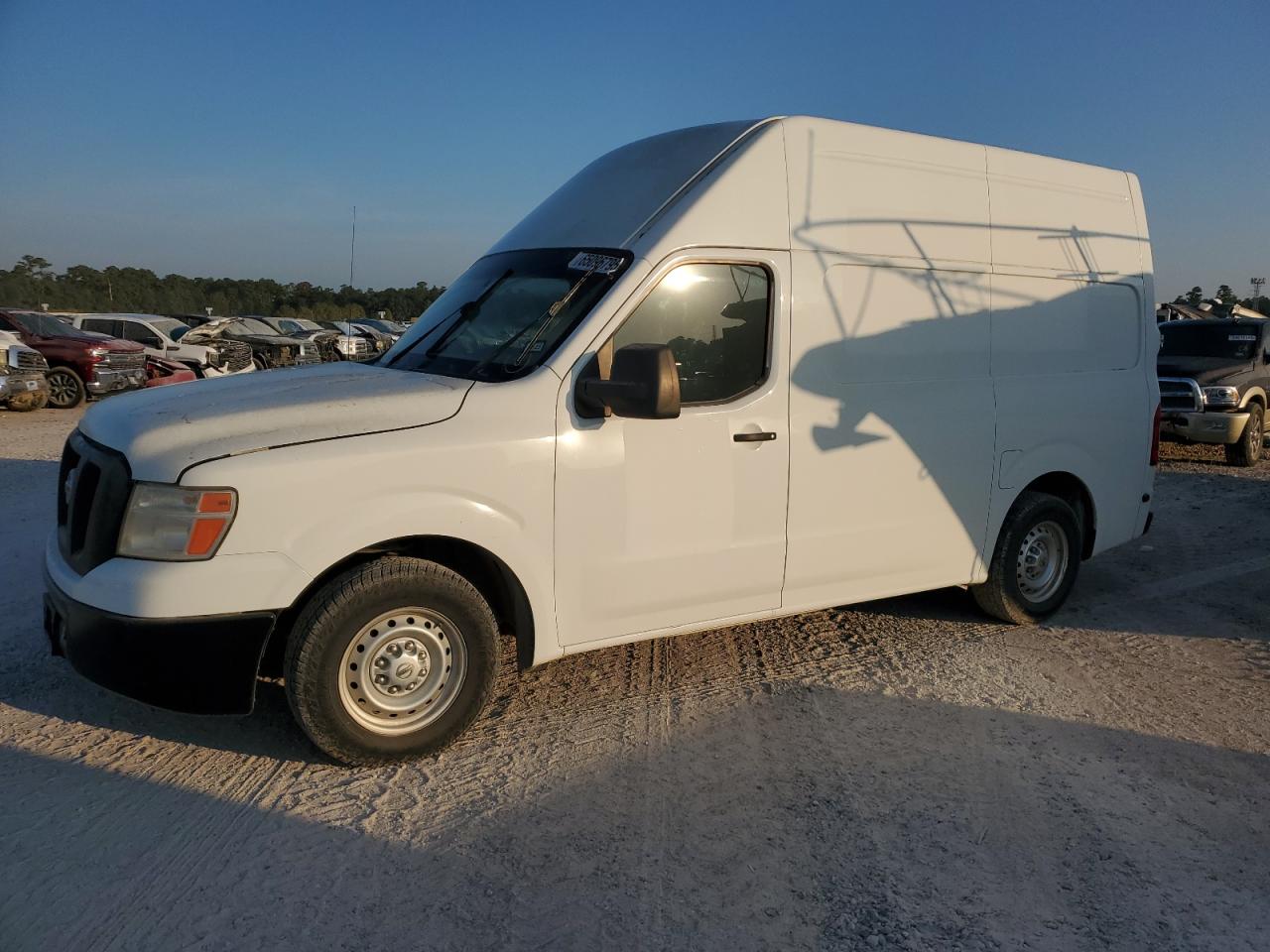 NISSAN NV2500 2500