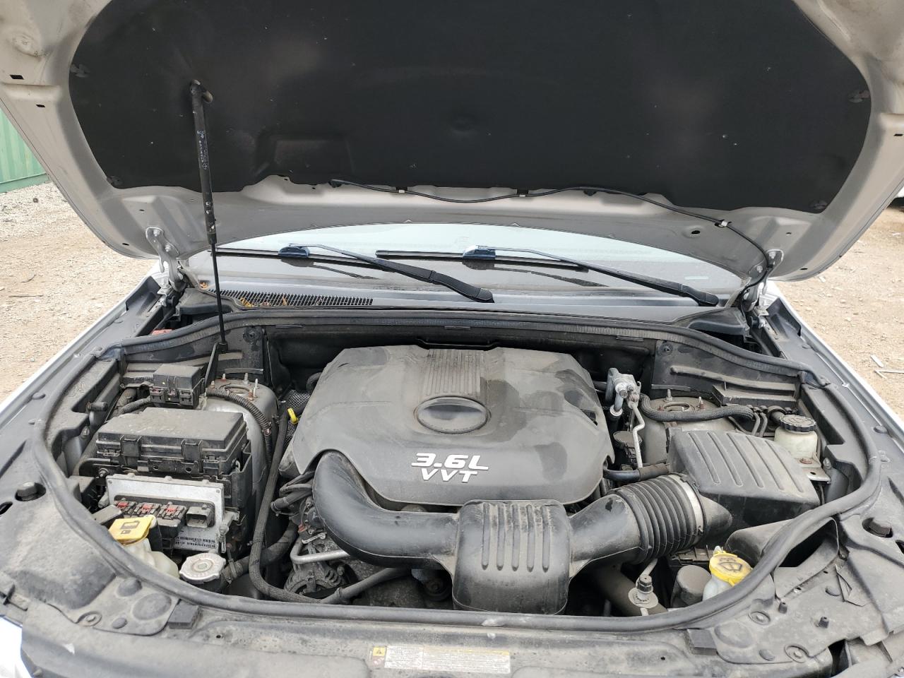 JEEP GRAND CHEROKEE LAREDO