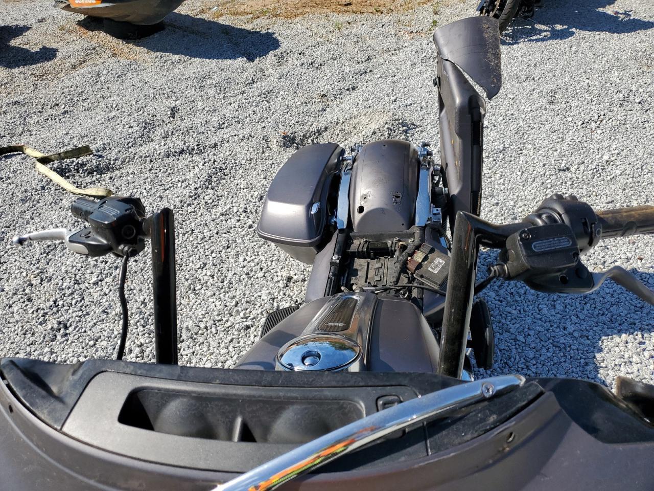 Lot #3297151492 2016 HARLEY-DAVIDSON FLHXS STRE