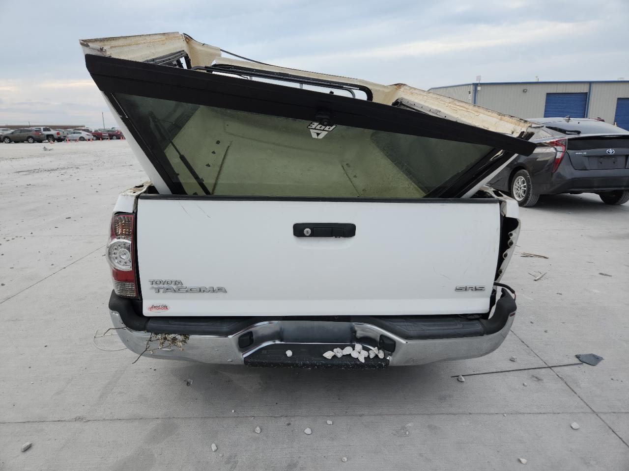 TOYOTA TACOMA ACCESS CAB