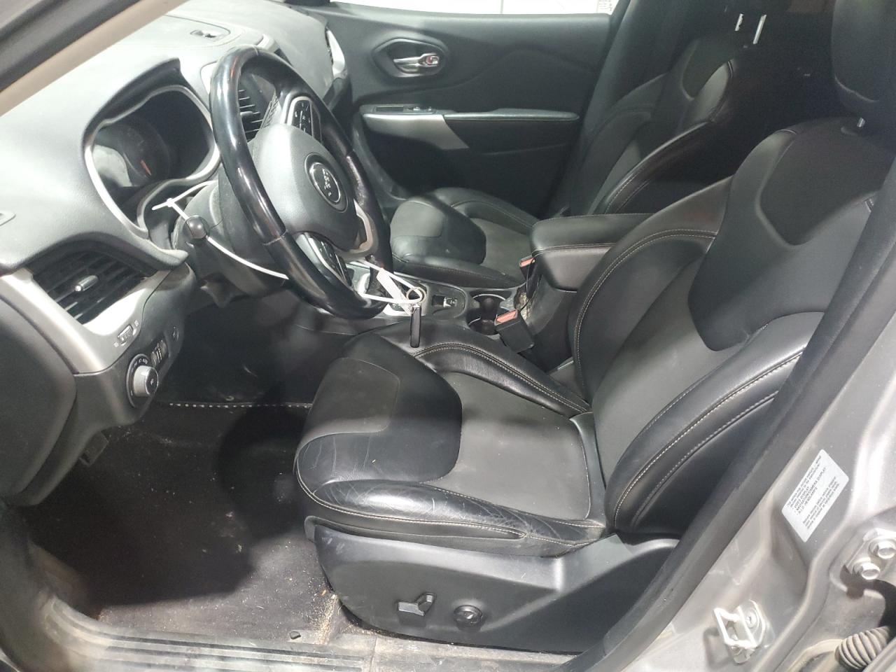 JEEP GRAND CHEROKEE LATITUDE PLUS