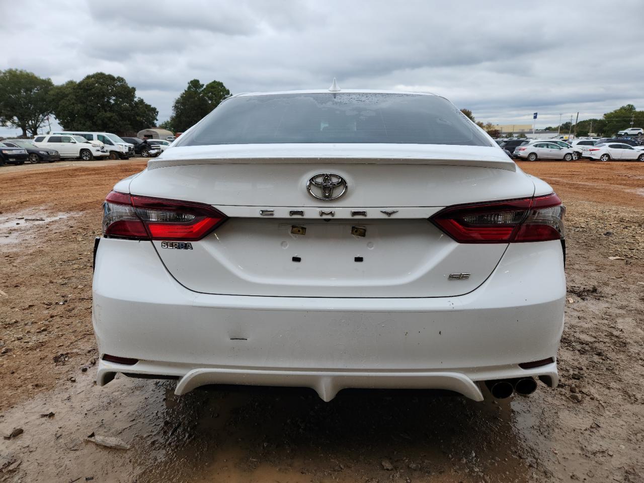 TOYOTA CAMRY SE NIGHT SHADE